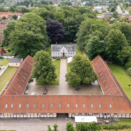 Kragsbjerggaard Vandrerhjem Odense Esterno foto