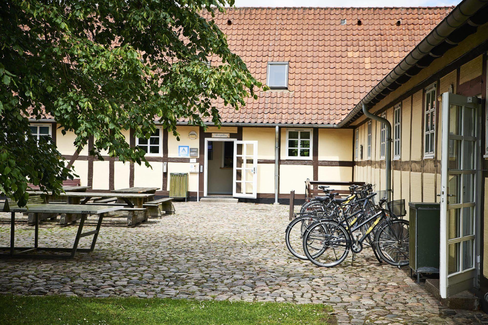 Kragsbjerggaard Vandrerhjem Odense Esterno foto